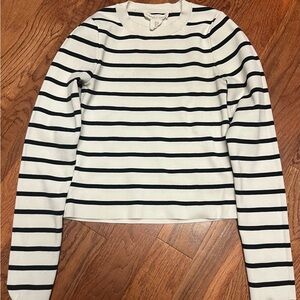 Black and White Fitted Long Sleeve Sweatshirt